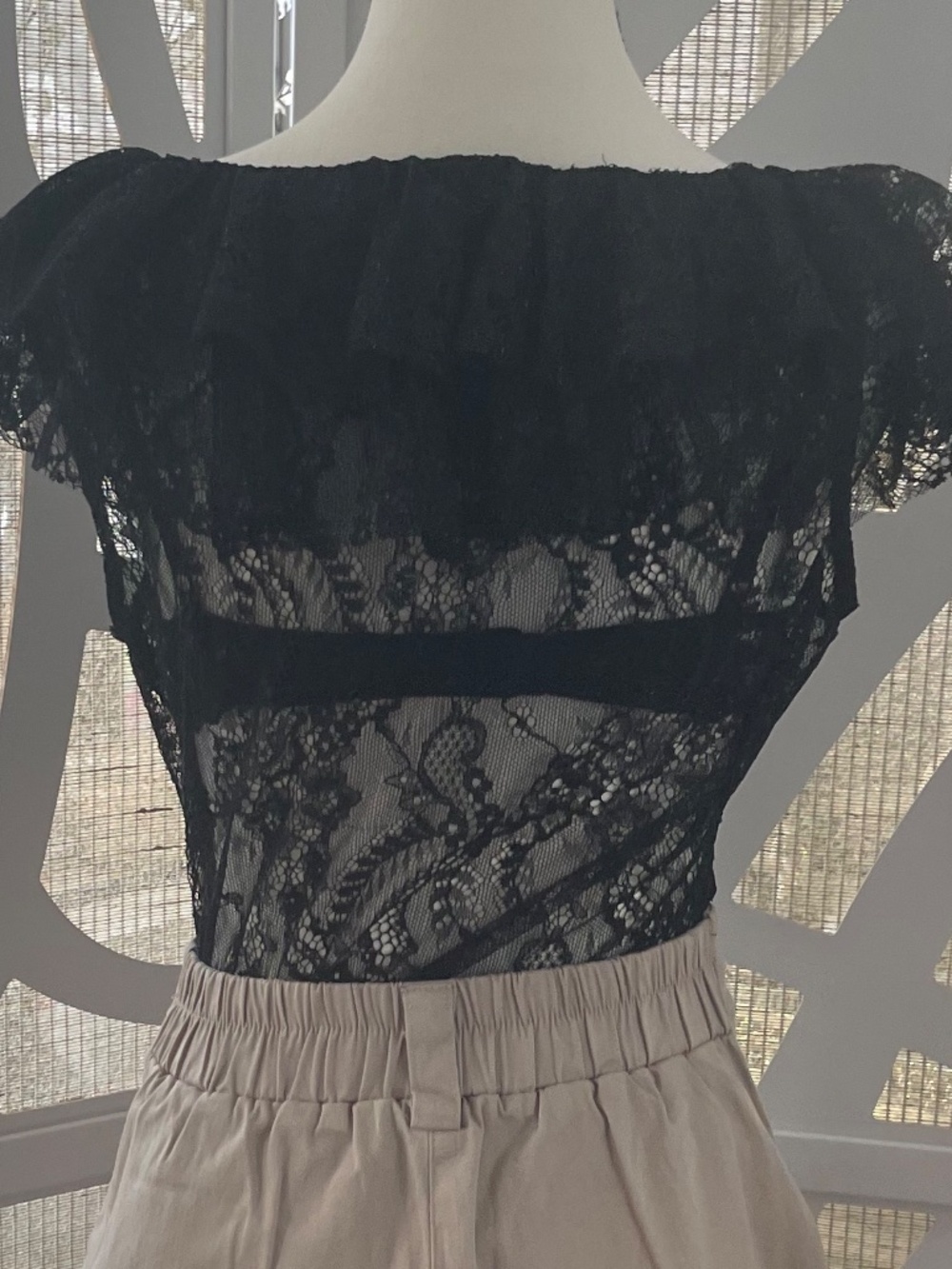 Ruffled Lace Back Top - Picture 4 of 4